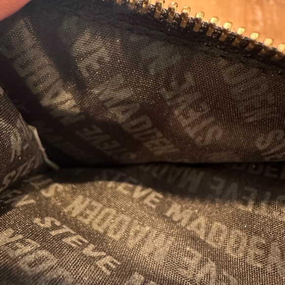 Steve Madden NEW French Wallet Wristlet Money Holder Vegan NWT BLACK GOLD Gift! - Picture 3 of 3